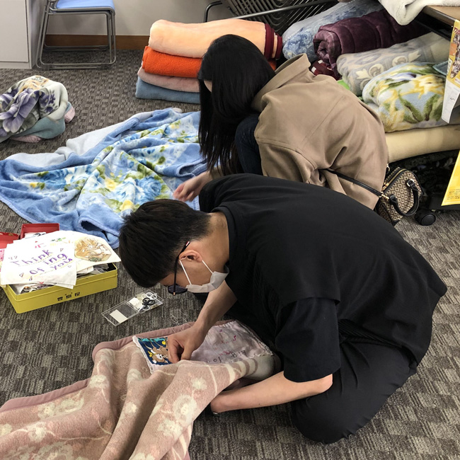 収集日に行われたメッセージの縫い付け