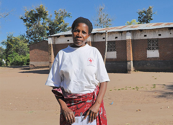 マラウイ・マラウイ赤十字社ボランティア アイリーン・クゥバンベさん